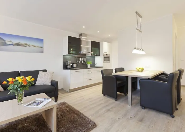 Petrina Whg 2 アパート *